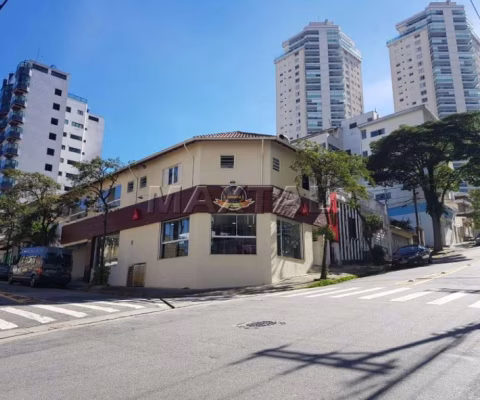 Prédio comercial, reformado, Santa Teresinha com  440m²