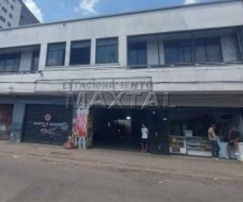 Imovel Comercial no Centro de São Paulo, com 1.714m²  4 banheiro e estacionamento.