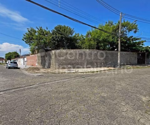 TERRENO à venda em Peruíbe, no bairro Parque D Aville