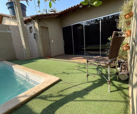 Casa com 2 Quartos, Área Gourmet e Piscina – Mapim