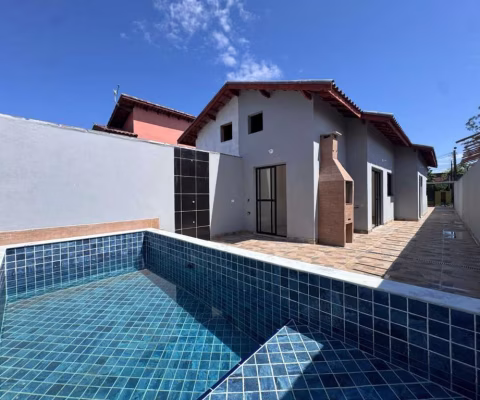 Casa para Venda em Itanhaém, Guacyra, 2 dormitórios, 1 suíte, 3 banheiros, 3 vagas