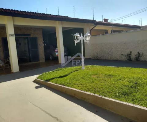 Casa para Venda em Itanhaém, Cibratel 2, 3 dormitórios, 1 suíte, 2 banheiros, 6 vagas