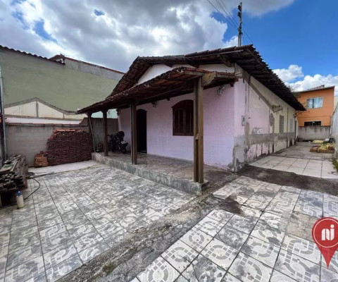 Casa com 3 dormitórios, 300 m² - venda por R$ 3.000.000,00 ou aluguel por R$ 5.000,00/mês - Jardim Alterosa - Betim/MG