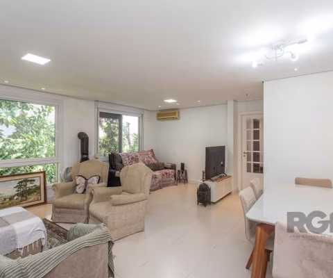 Apartamento 3 Dormitórios mais Dependência, com vaga, possui 100 m² de área privativa, no bairro Santa Cecília. Este belíssimo apartamento, localizado no coração do bairro Santa Cecília, combina confo