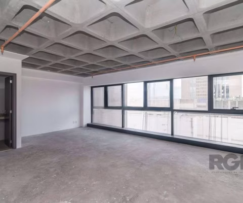 Ótima localização no bairro Praia de Belas, junto ao Menino Deus e em frente ao Shopping PDB, sala comercial no Condominio Walk Offices. Imóvel com 40m², de frente, em andar alto, possui banheiro e 1 