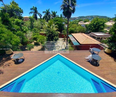 Excelente casa 6 suítes à poucos metros da Praia da Ferradura Armação dos Búzios