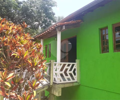 Sobrado com 3 quartos à venda em Capoavinha - SP