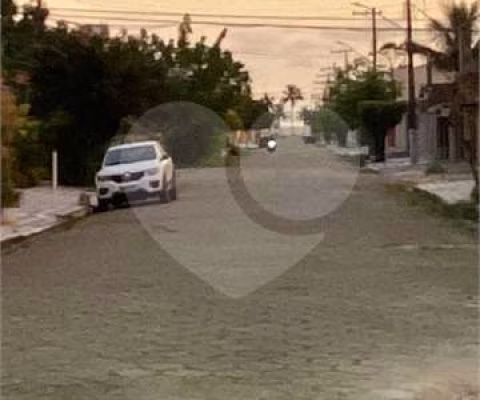 Casa térrea com 3 quartos à venda em Real - SP