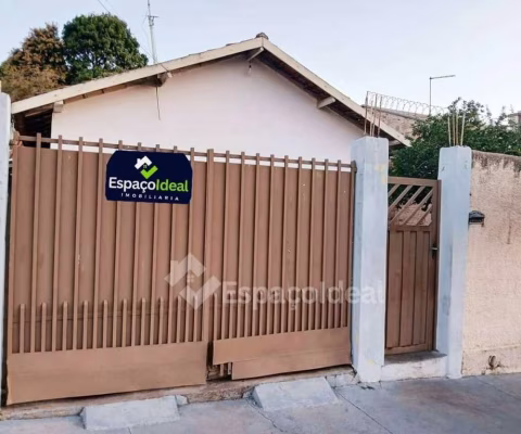 Casa para venda em Centro de 170.00m² com 3 Quartos e 2 Garagens