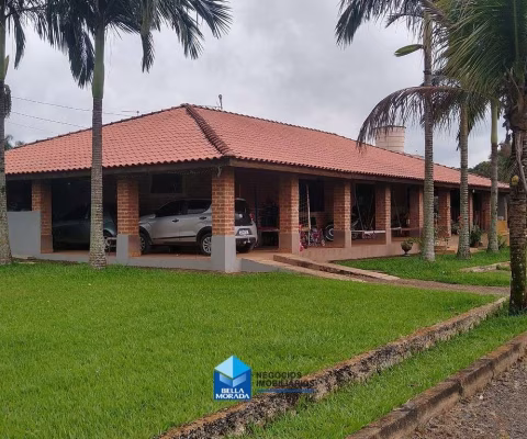 Chácara para venda em Centro de 240.00m² com 3 Quartos e 1 Suite