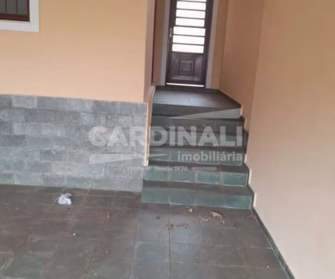 Casa para venda em Cidade Jardim de 124.00m² com 3 Quartos, 1 Suite e 2 Garagens