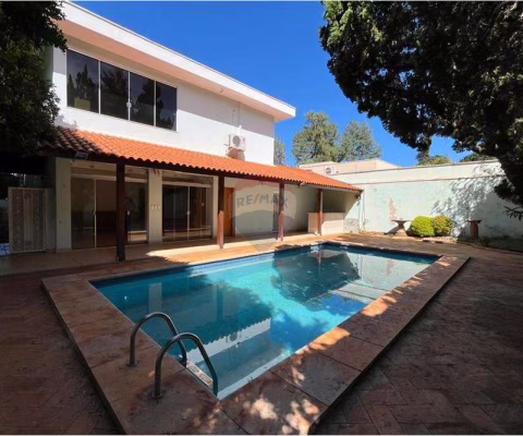 Casa para venda em Jardim Recreio de 312.00m² com 4 Quartos, 2 Suites e 4 Garagens