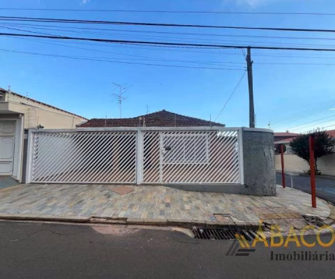 Casa para alugar em Jardim São Carlos de 250.00m² com 3 Quartos, 2 Suites e 2 Garagens
