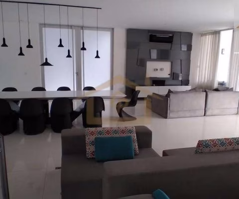Casa para venda em Golf Gardens de 700.00m² com 4 Quartos, 4 Suites e 4 Garagens