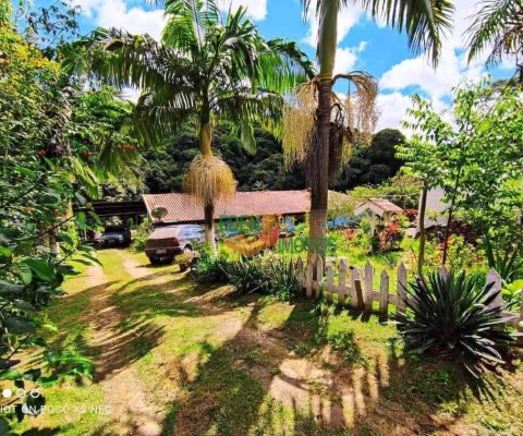 Fazenda / Sítio para venda em Sarapui De Cima de 7000.00m² com 5 Quartos e 1 Suite
