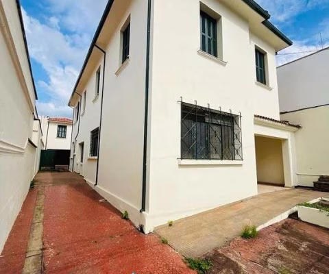 Casa para venda em Centro de 360.00m² com 4 Quartos e 2 Garagens