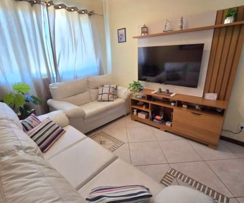 Apartamento com 2 dormitórios na Praia Grande, 400 m² da praia