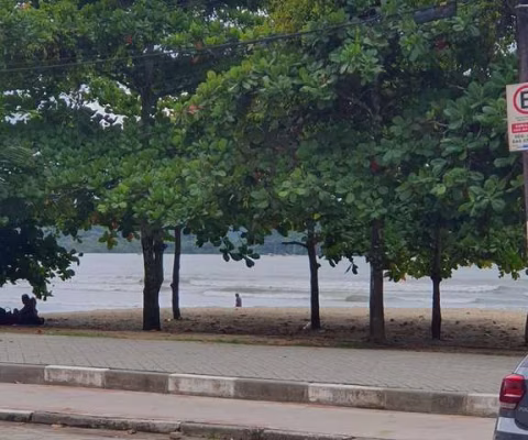 Apartamento com 2 dormitórios pé na areia na praia do Perequê- Açú