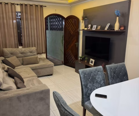 CASA  AVENDA  EM  INTERLAGOD  120 METROS 3 DORMITORIOS SENDO UMA SUITE   2 VAGAS
