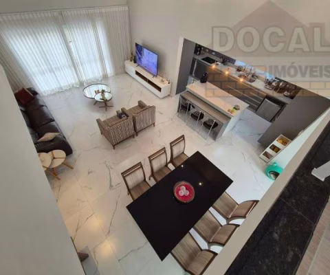 Casa espetacular à venda em São Paulo-SP, no bairro Lar São Paulo, com 4 quartos, 3 suítes, 2 salas, 3 banheiros, 5 vagas e 340m².