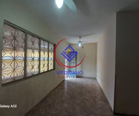 CASA TRÊS QUARTOS Á VENDA EM MARECHAL HERMES COM DEPENDÊNCIA DE EMPREGADA COMPLETA!