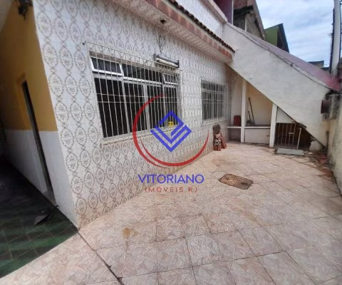 CASA TRÊS QUARTOS Á VENDA NO PARQUE ANCHIETA!