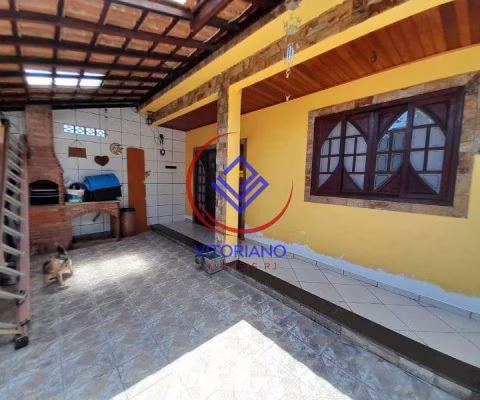 CASA DE TRÊS QUARTOS Á VENDA EM ANCHIETA!