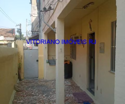 CASA Á VENDA DOIS QUARTOS  SENDO UM COM SUÍTE EM REALENGO!
