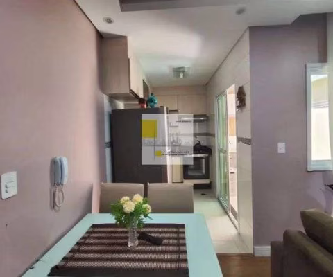 O apartamento está localizado no bairro Vila Apiaí em Santo André - SP