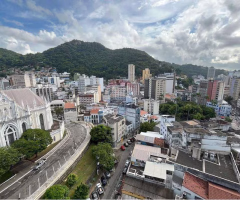 APARTAMENTO À VENDA - 3 QUARTOS CENTRO DE VITÓRIA