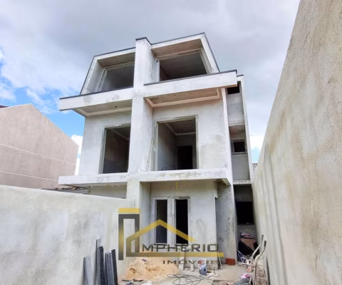 Imperdível Casa à Venda em Curitiba-PR, 3 quartos, 1 suíte, 101m², no Bairro Sítio Cercado