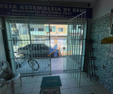 Vende-se Prédio com 2 Apartamentos e Espaço Comercial na Vila Badejo – Oportunidade Única!