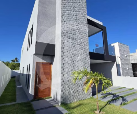 Casa 1º Andar Belíssima à Venda no Condomínio Sol e Praia