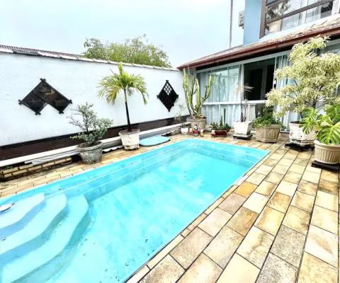 Casa com 3 quartos à venda em Itaipu - RJ
