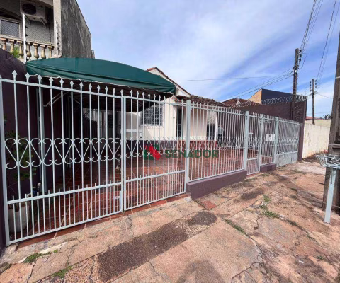 Casa com 3 dormitórios para alugar, 60 m² por R$ 900,00/mês - Vila Monteiro - Londrina/PR