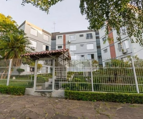 Apartamento reformado à venda, 2 dormitórios, 1 vaga de garagem, no bairro Santa Tereza