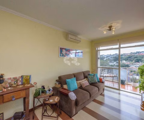 Apartamento 02 dormitórios, 76 metros, com vaga e sacada