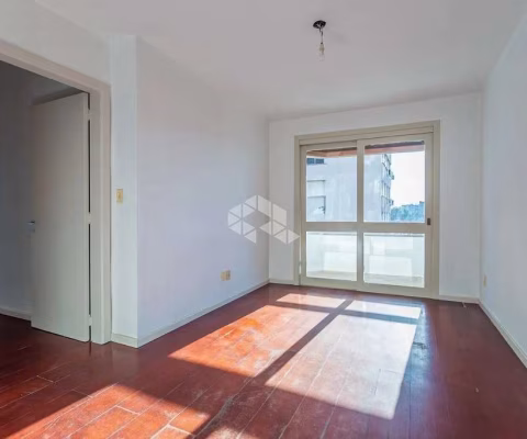 Apartamento com 2 quartos e 76m² à venda em Partenon, Porto Alegre.