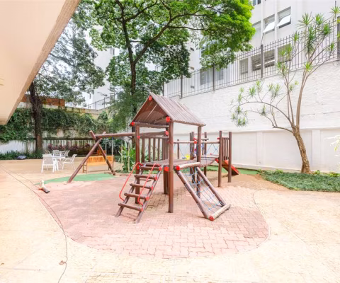 Jardim América! Vendo apartamento reformado, 3 dorms. sendo 2 suites e vaga. Prédio recuado