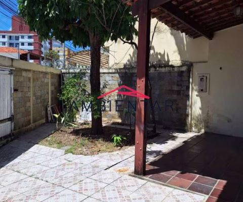 Casa Para Vender com 3 quartos 1 suíte no bairro Luzia em Aracaju