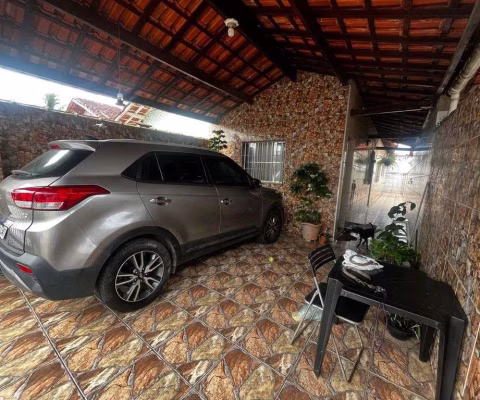 Casa em bairro tranquilo de Mongaguá