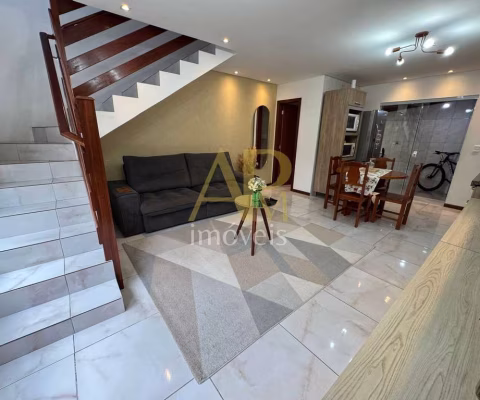 Sobrado semimobiliado à venda: 2 dorm e churrasqueira - Jardim Botânico/ SJ