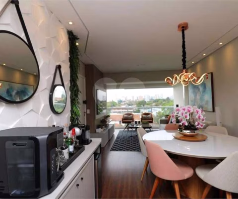 Apartamento com 3 quartos à venda em Campo Belo - SP