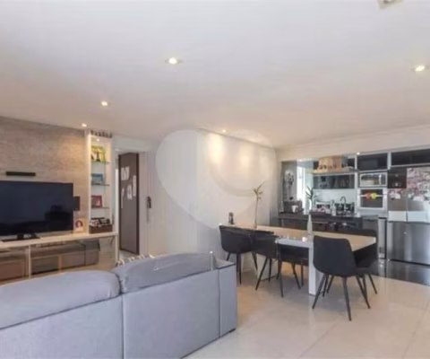 Apartamento com 3 quartos à venda em Vila Gumercindo - SP