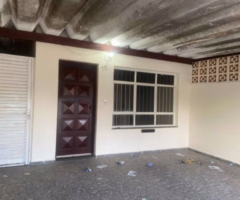 Casa para Venda em Itu, São Luiz, 2 dormitórios, 1 banheiro, 2 vagas