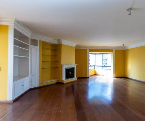 Apartamento tipo para venda com 4 quartos, sendo 2 suítes, 285m²