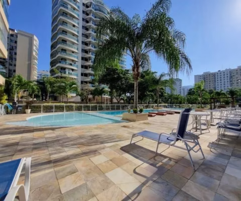 Ótimo apartamento  de 2 quartos com sol da manhã na Barra Olímpica