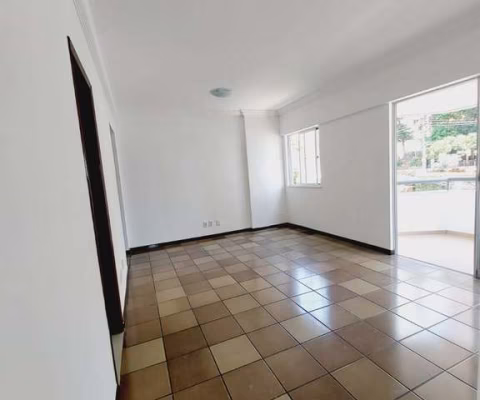 AP. ÓTIMO COM LOCALIZAÇÃO PRIVILEGIADA, UMA SUITE, INFRA ESTRUTURA, 02 GARGEM COBERTA