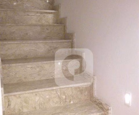 Sala comercial de 60 metros quadrados na Barra, com mezzanino, totalmente mobiliada.
