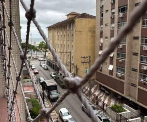 Apartamento na primeira quadra do Mar, no bairro da Pompéia